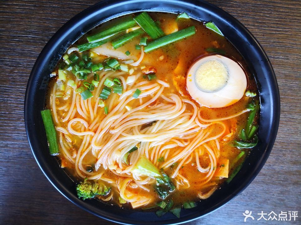 麻辣牛肉米线图片