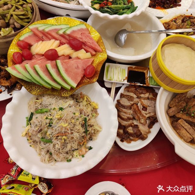 贵安君豪大饭店自助餐图片