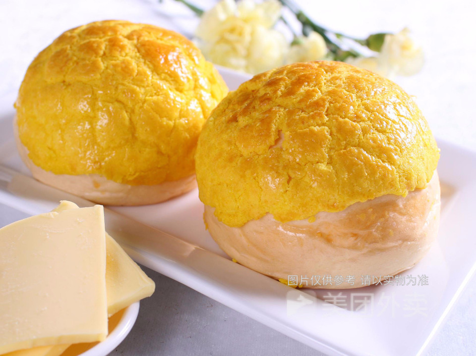 奶黄菠萝包图片