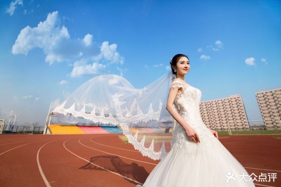 蒙娜丽莎国际婚纱摄影图片