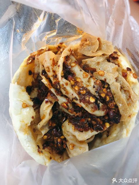推荐菜:介绍:地址(在哪里):老白烧饼(锦绣华城店)位于新乡市原阳县