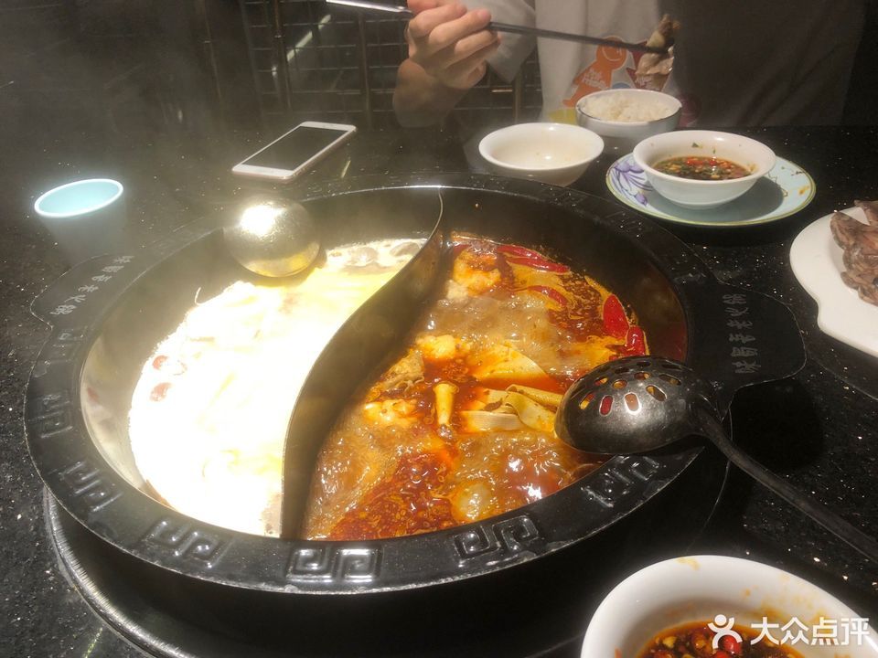 味蜀吾沸腾三国火锅图片