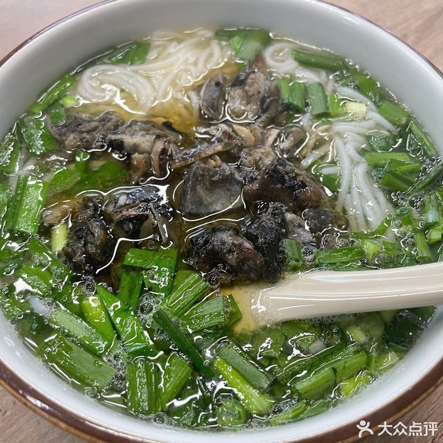 什家婆乌鸡米线