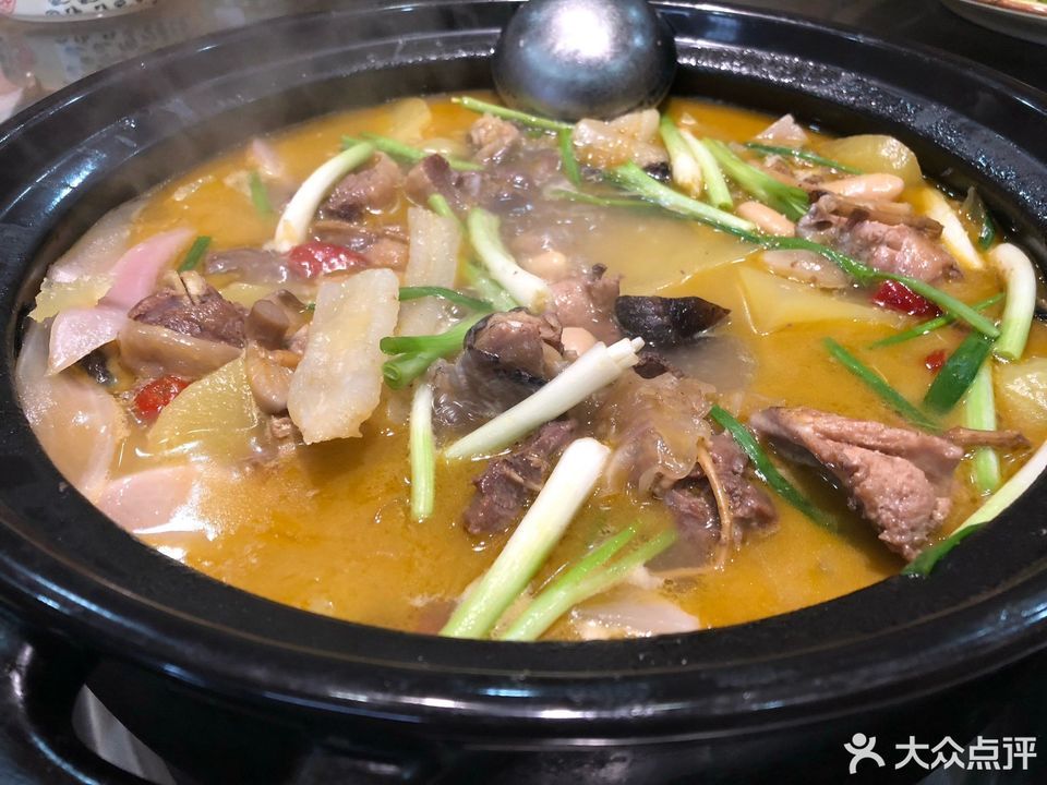 老坛酸菜鸡图片