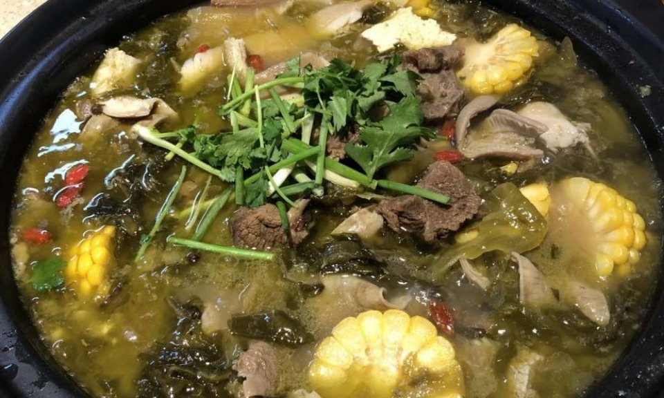 大永兴老坛酸菜炖牛肉