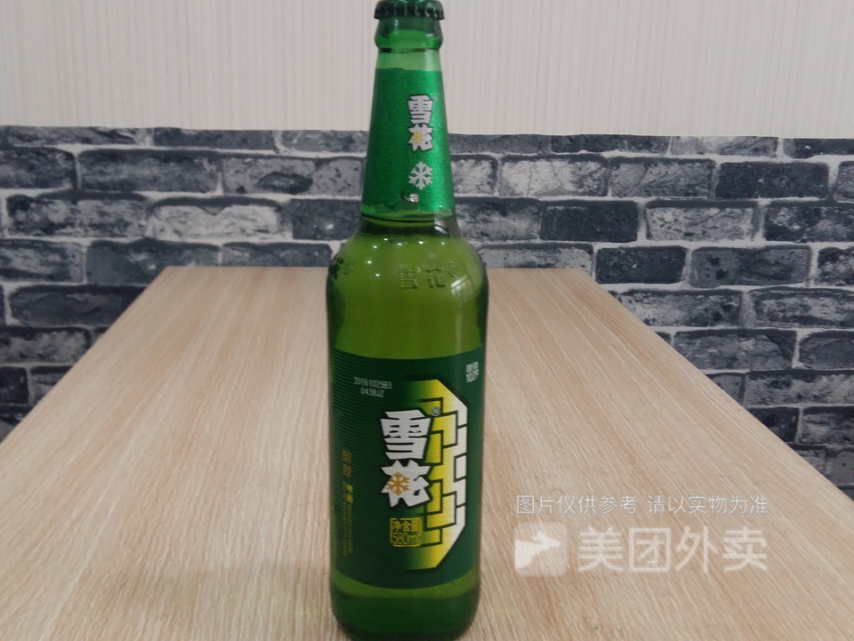雪花啤酒图片