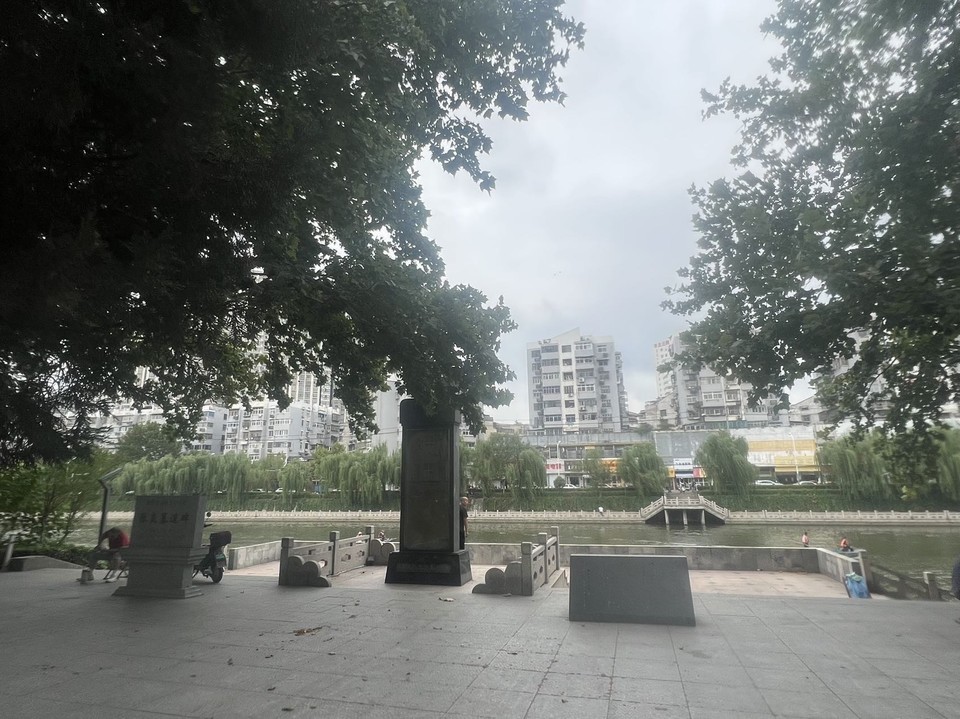 大汤山烈士陵园