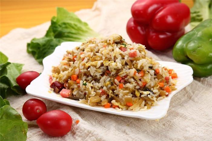 翡翠咸菜炒饭图片