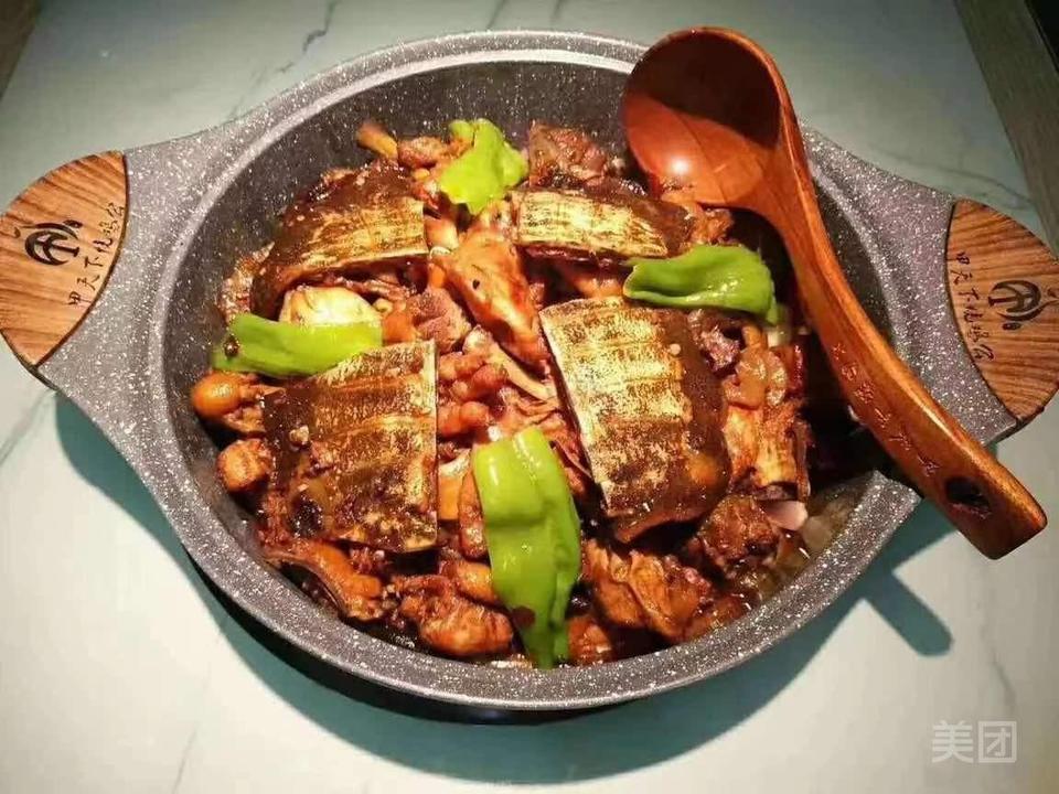 甲鱼烧鸡公图片