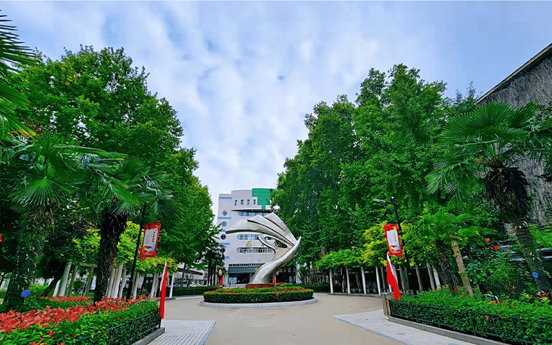 河南工业贸易职业学院(龙湖校区)图片