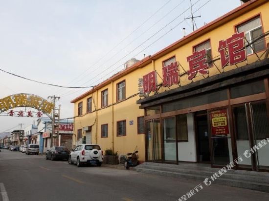 青山小区13号楼如家快捷酒店(泰安泰山大街汽车站国际会展中心店)电话