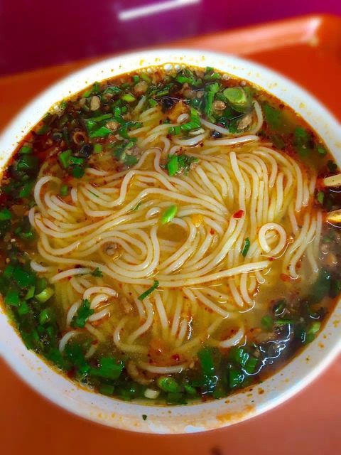 推荐菜:介绍:地址(在哪里):萧国米线位于宿州市萧县黄口010乡道建行南