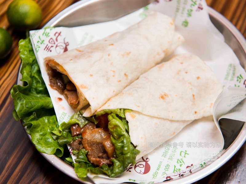 香辣鸭肠卷土豆丝千张卷推荐菜:标签:餐馆餐饮快餐介绍:地址(在哪里)