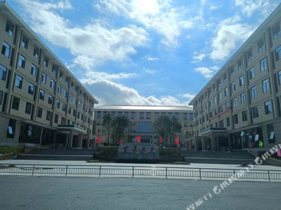 罗平东方花园民宿图片