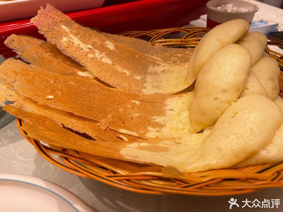 特色锅边馍图片