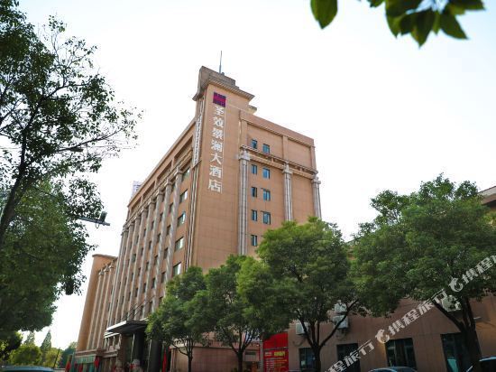 怎么去,怎么走,在哪,在哪里,在哪儿):衢州市柯城区百汇路188号瑞丽