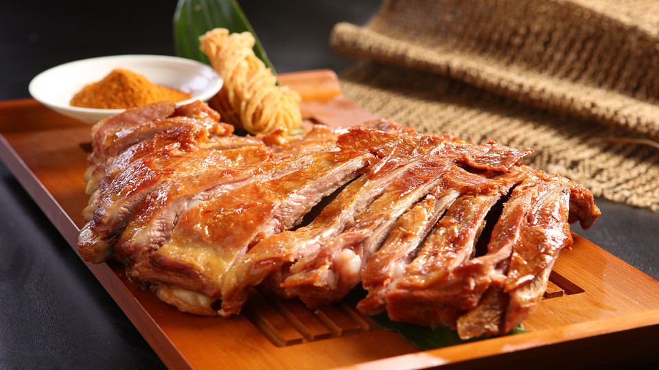 香酥手抓羊排图片