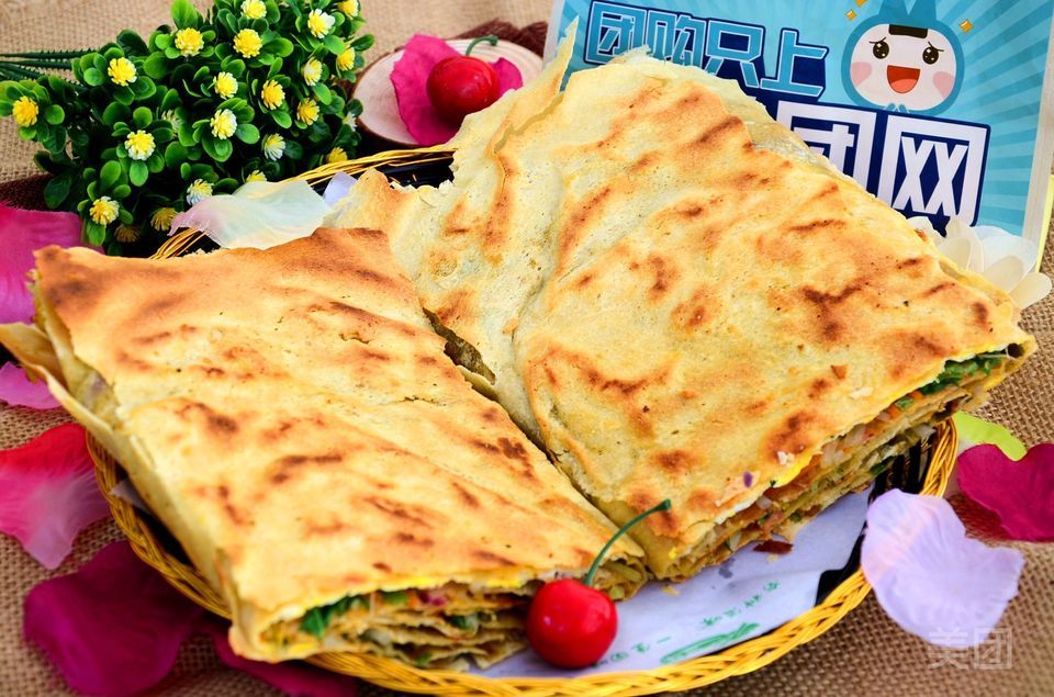 推荐菜:介绍:地址(在哪里):老滋味菜煎饼(0632首府店)位于枣庄市薛城