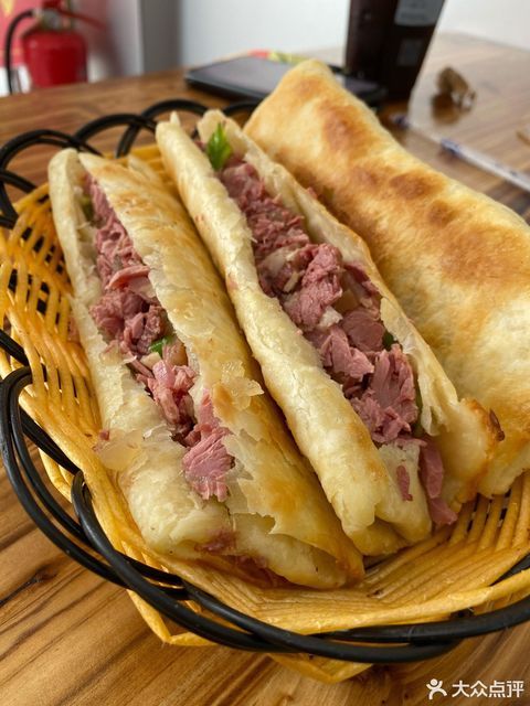 河间正宗驴肉火烧梦时代店