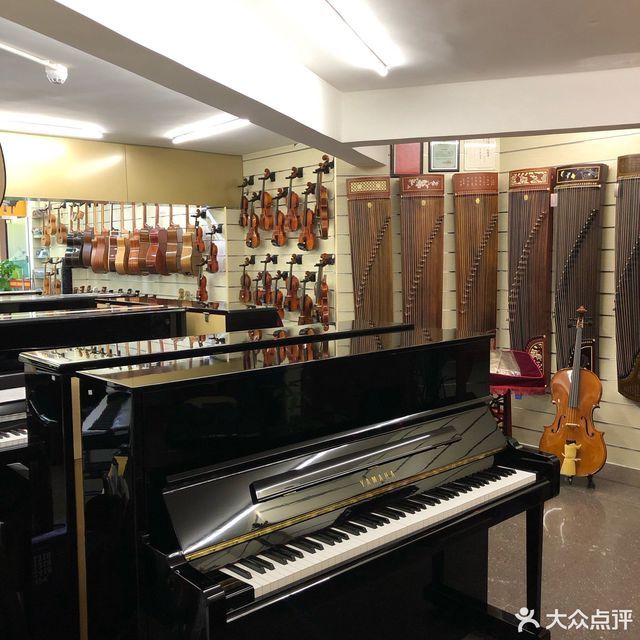 星海琴行(凤凰南路店)珠江钢琴珠海总代理(凤凰南路店)图片