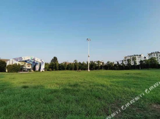 庐江金孔雀酒店