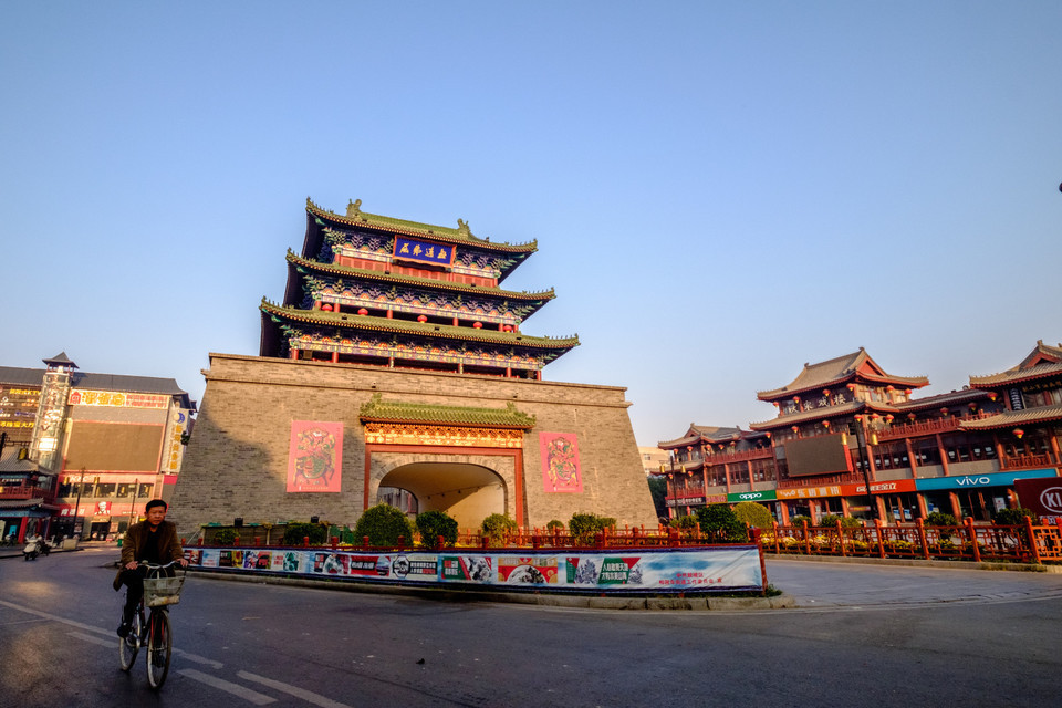 天津鼓樓,天津大學,天津熱帶植物觀光園,天津火車站,天津火車西站