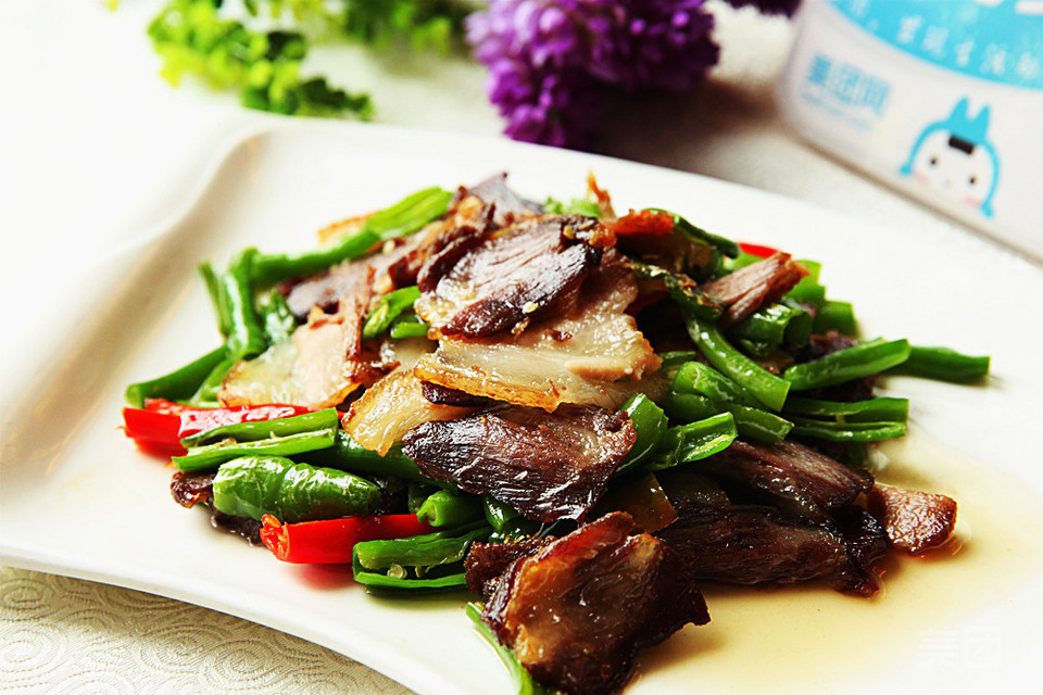 青椒坛子肉图片