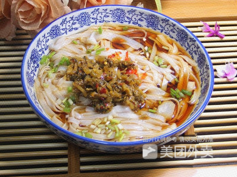 酸菜红薯粉图片