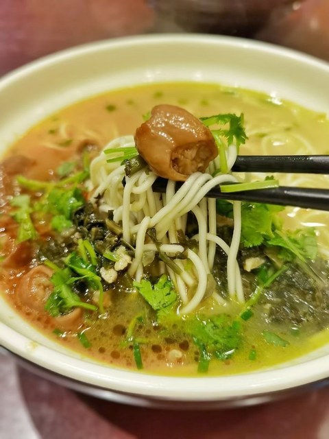 雪菜大肠面图片