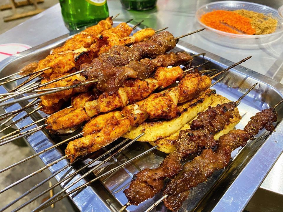介绍:地址(在哪里):老城根围炉烧烤位于石家庄市长安区光华路与华药东
