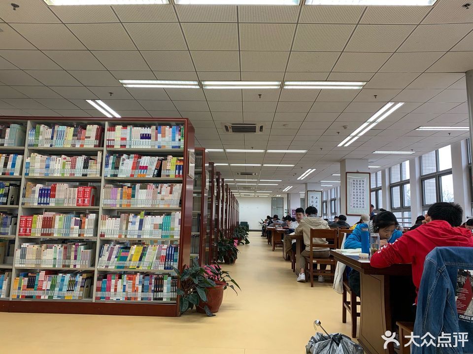 北方工业大学-图书馆图片