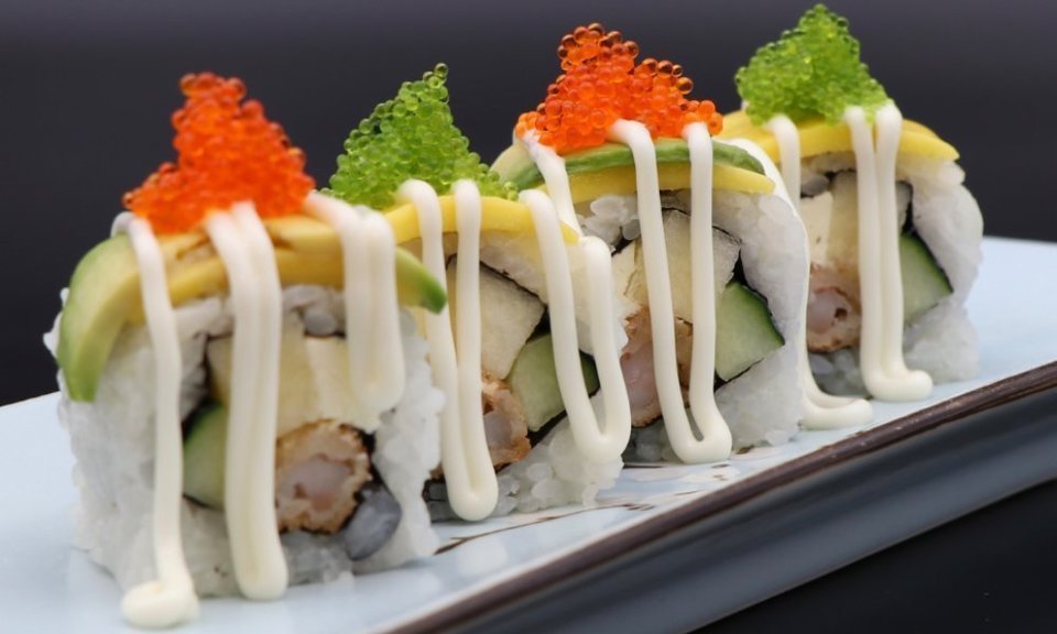 牛油果沙拉卷图片