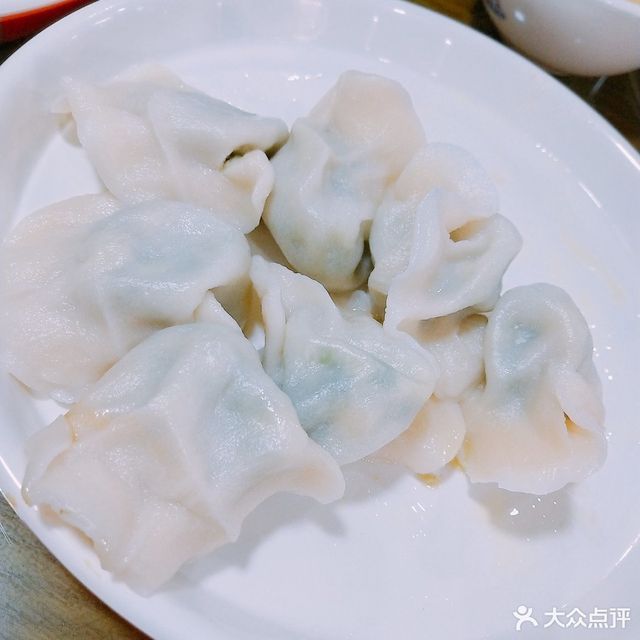 (在哪裡):家園海鮮餃子(二店)位於吉林市昌邑區興華街道中興街119號