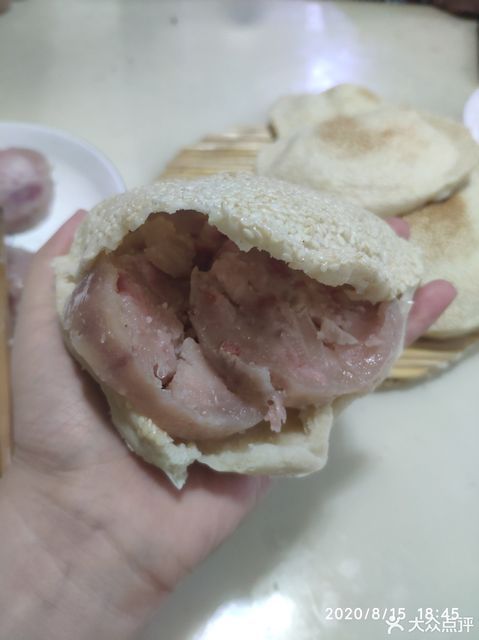 烧饼夹焖子图片