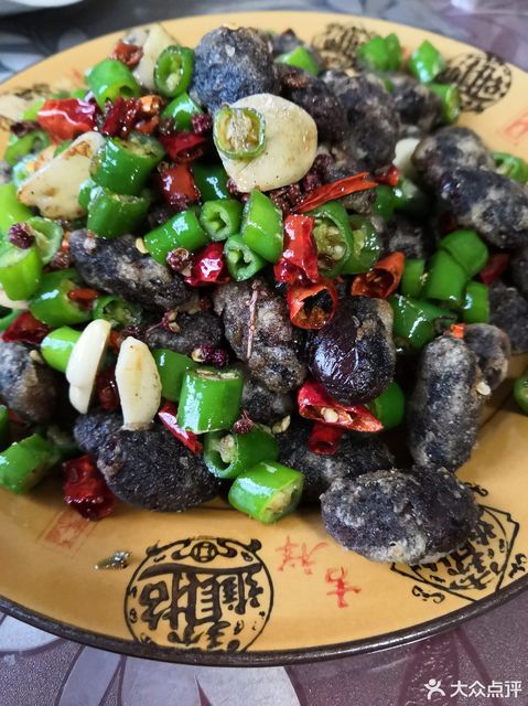 尖椒炒岩豆图片