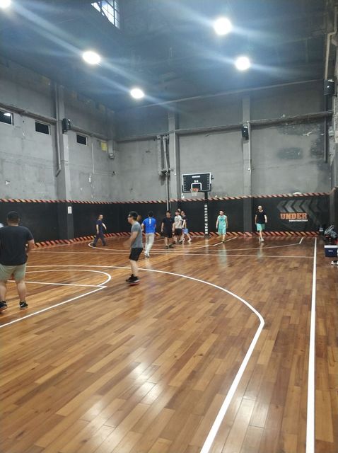 上海洛克公园篮球场图片