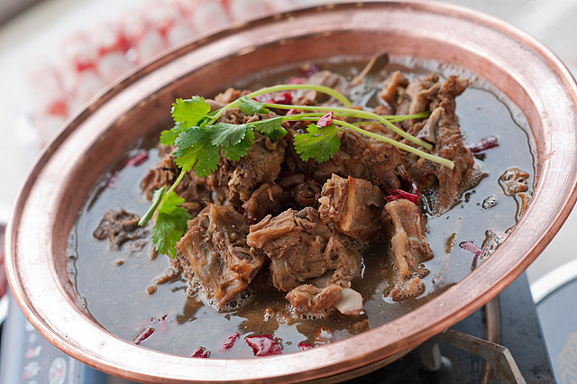 哪儿):上海市杨浦区市光路29号,31号(近政立路)和顺斋清真牛羊肉电话