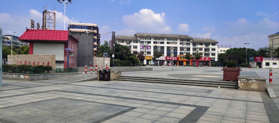 安徽临泉县姜子牙广场图片