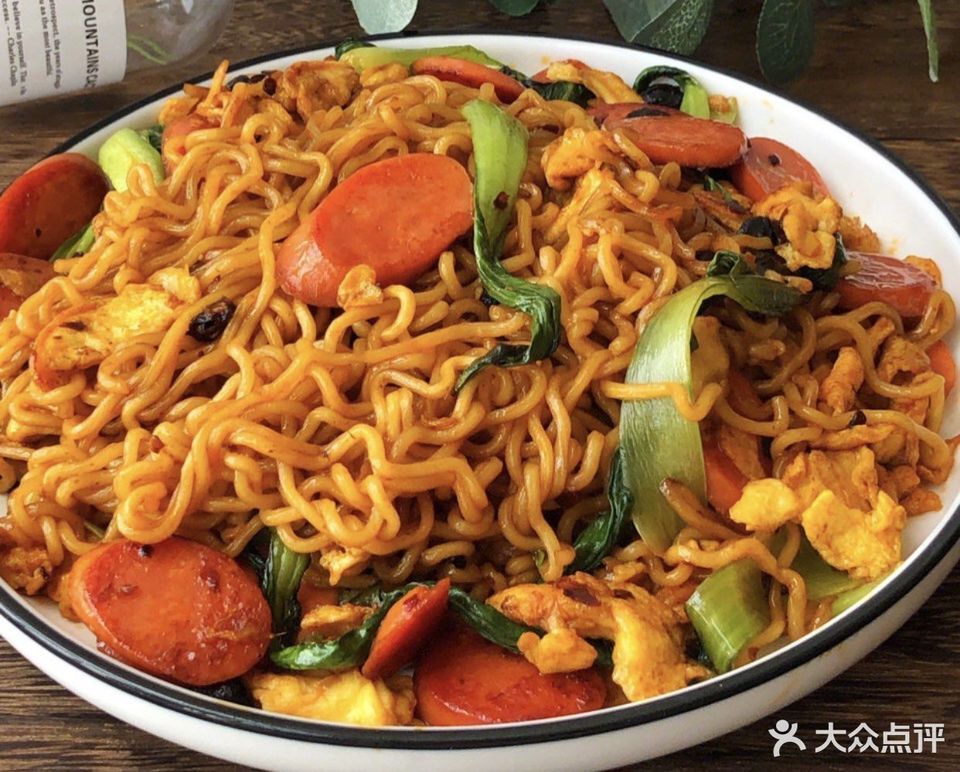 辣爆方便面图片