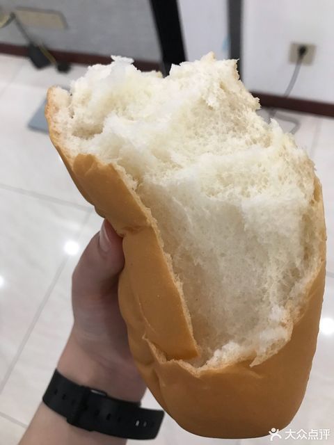 推荐菜:标签:餐饮快餐介绍:地址(在哪里):洋人街馒头位于重庆市南岸区