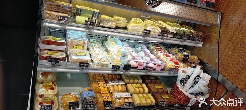 意大利风味蛋糕店