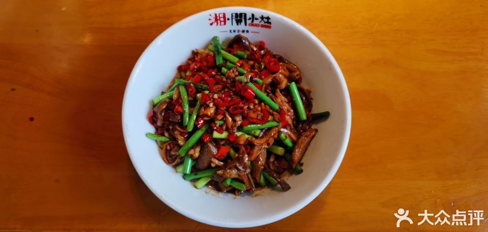 蒜苗炒猪肚图片