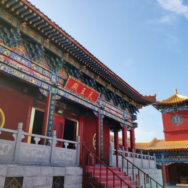 水磨沟风景区清泉寺