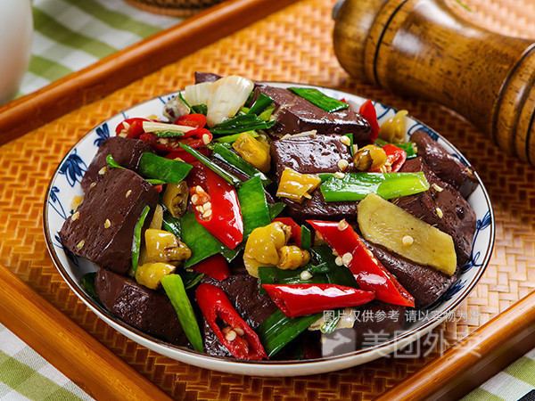 酸辣鸭血盖浇饭图片