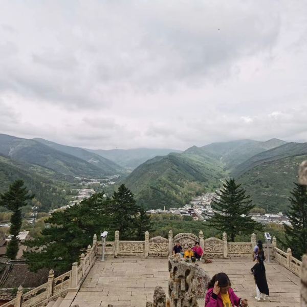 携程用户:一座建于明代的汉传佛教寺院,位于五台山台怀镇南山村外,它