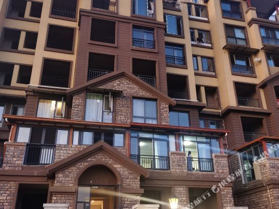 赤水市葫市镇二郎坝桥天鹅堡森林公园f组(f组)遵义赤水天鹅堡民宿电话