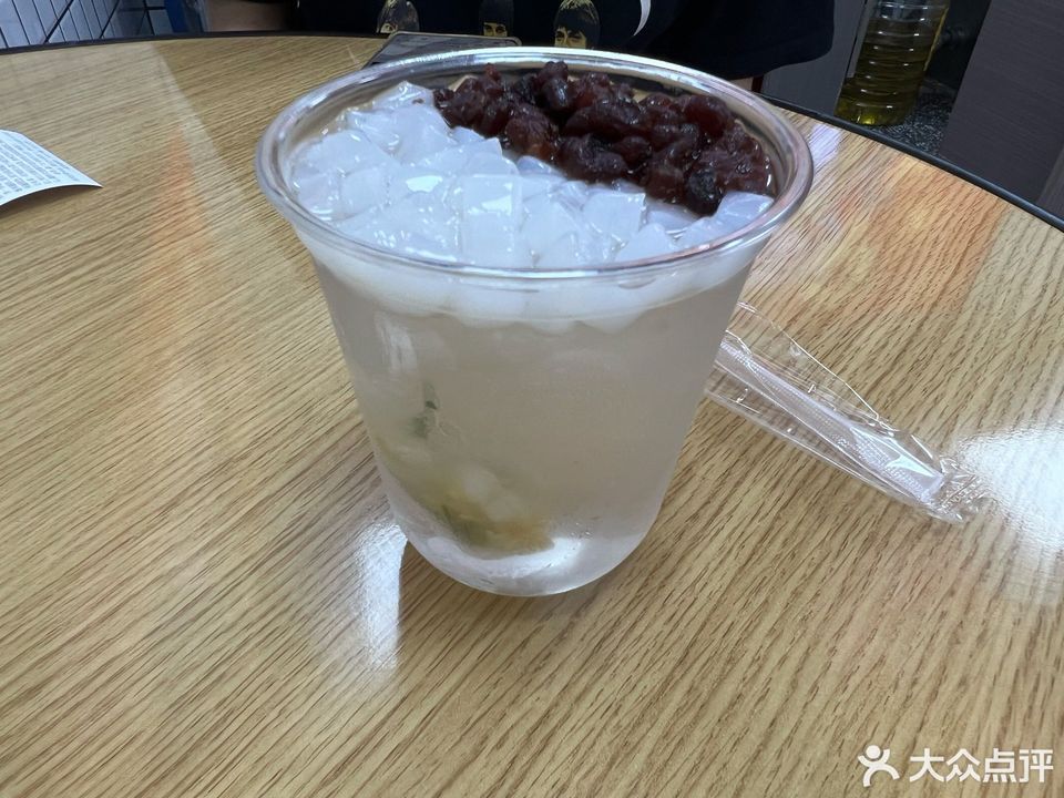 茉莉红豆冰粉图片