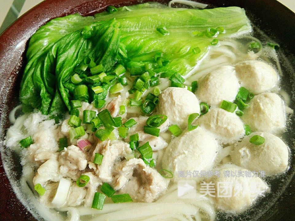 猪肉丸河粉图片