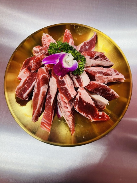 秘制牛肋条图片