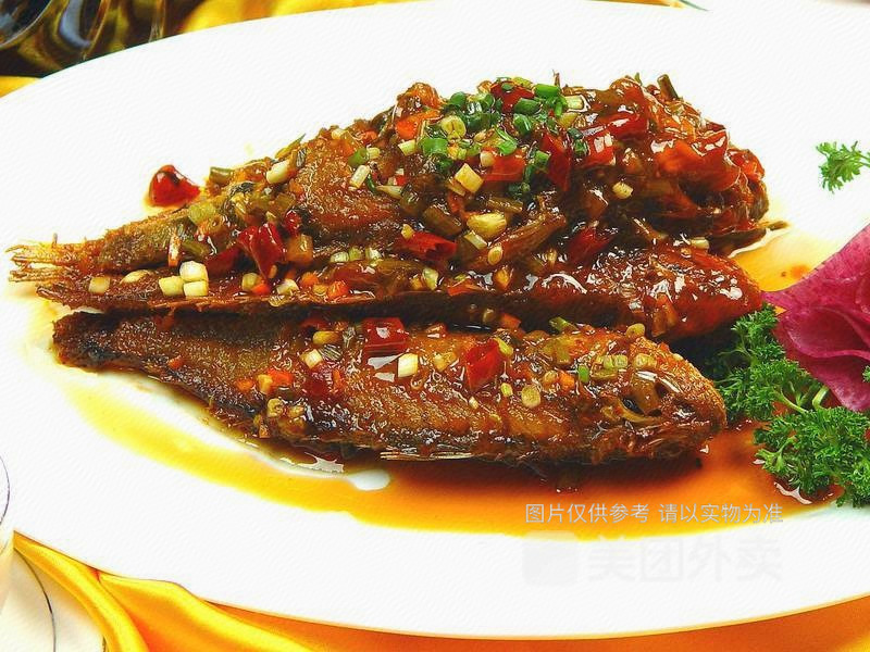 雪菜烧小黄鱼图片